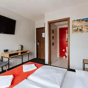 Boogie Deluxe Old Town Aparthotel